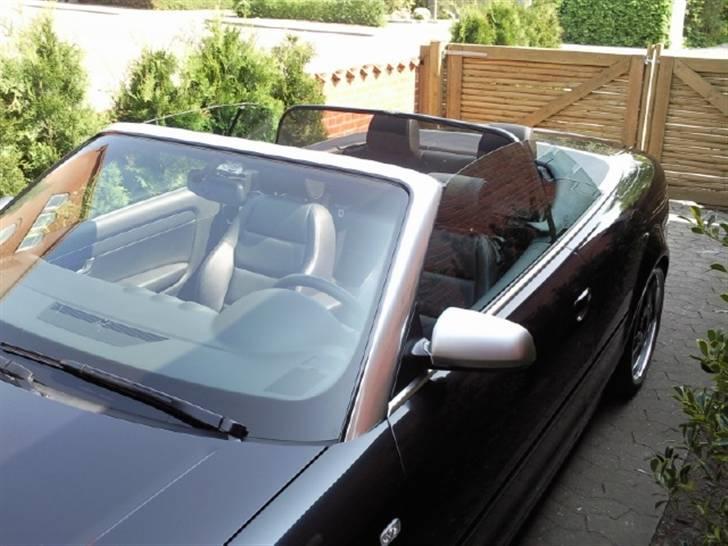 Audi A4 2,4 v6 Cabriolet SOLGT - NY BILLEDE SOM DEN ER NU :) /.M 50/50 sænket, s4 spejle, RNS-E Navi, p-watch billede 7