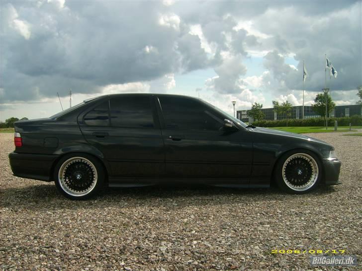 BMW 325i e36 "solgt" billede 3