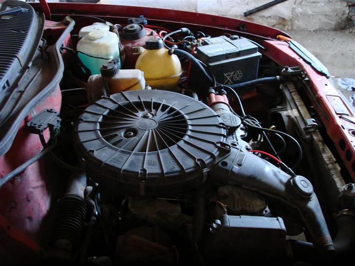 Opel kadett total skadet billede 12