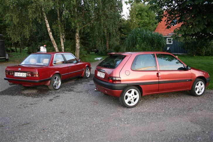 Citroën saxo - min kammerats legetøj i baggrunden!! hehe billede 8
