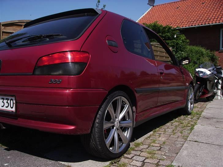 Audi A4 1,8TURBO Solgt billede 14