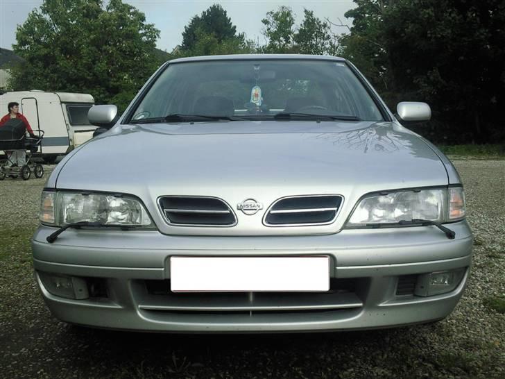 Nissan Primera SE billede 2