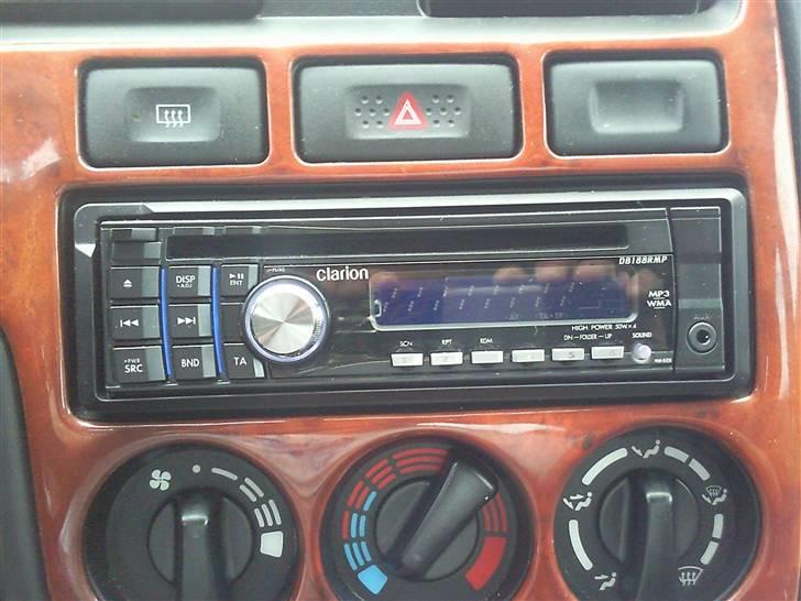 Nissan Primera SE billede 6