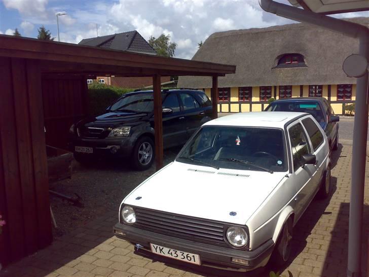 VW golf 1.6  (solgt) - min goller. fars kia pis. lillebrors g3 billede 14