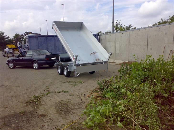 Ford Sierra 2.0i GT - Solgt - Min tidligere arbejdsgivers nye legetøj... 3 vejs tiptrailer med fj. el hejs... billede 13