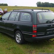 Opel Omega B Caravan CD