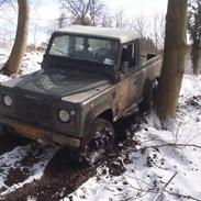 Land Rover Defender 90"