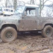 Land Rover Defender 90"