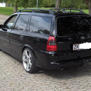 Opel vectra 2,0 16v