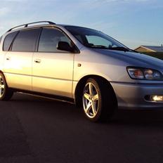 Toyota Picnic 2,2 turbo diesel .