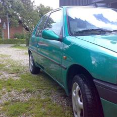 Peugeot 106  **SOLGT**