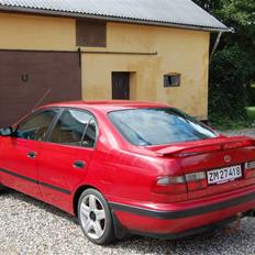 Toyota Carina E 2,0 SLI
