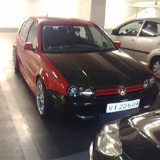 VW Golf 4''UNDER OMBYGNING''