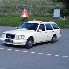 Mercedes Benz E 250 D