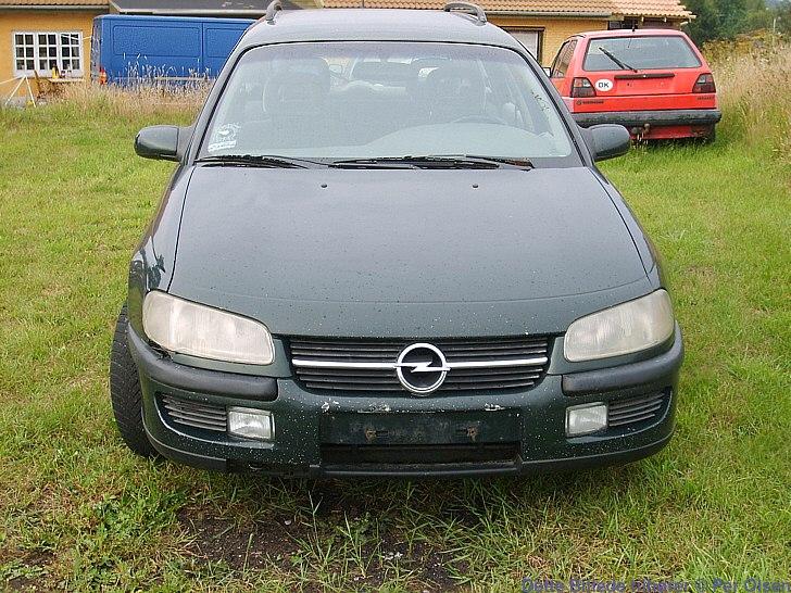 Opel Omega B Caravan CD - Som hun så ud på købsdagen. Meget matte forlygter! billede 4