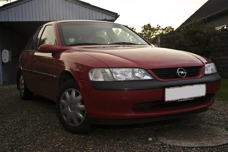 Opel Vectra B 1.8i 16v "SOLGT" billede 1