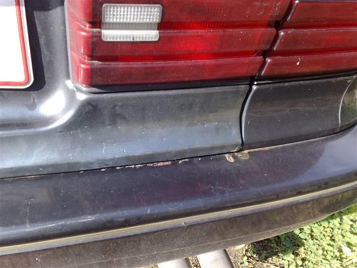 Mitsubishi Galant - tidligere ejers forsøg på rep. så ja der er en del at tage fat i;) billede 8