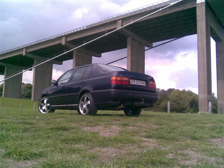 VW Vento 1.8 til salg billede 6