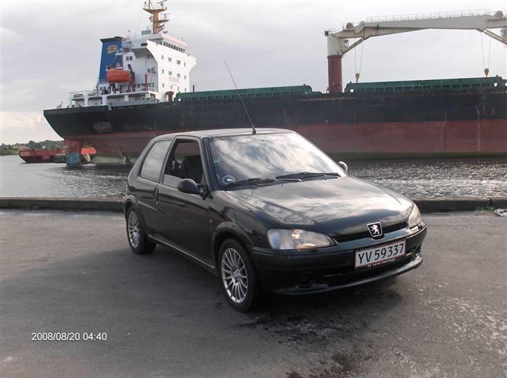 Peugeot 106 Rallye (totalskadet) billede 1