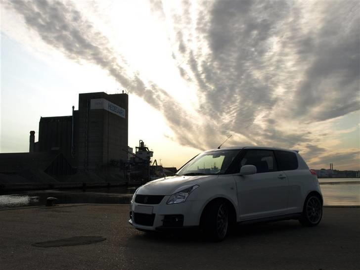 Suzuki Swift 1.3 Sport billede 2