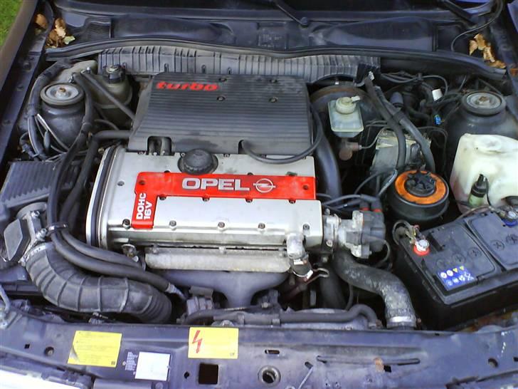 Opel vectra 2,0turbo 4x4 solgt billede 9