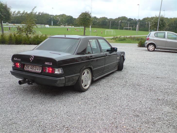 Mercedes Benz 190 2,5 BYTTEt billede 3