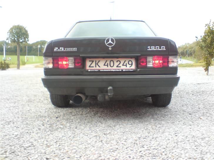 Mercedes Benz 190 2,5 BYTTEt billede 7