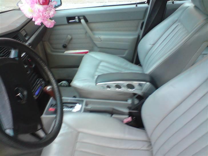 Mercedes Benz 190 2,5 BYTTEt billede 9