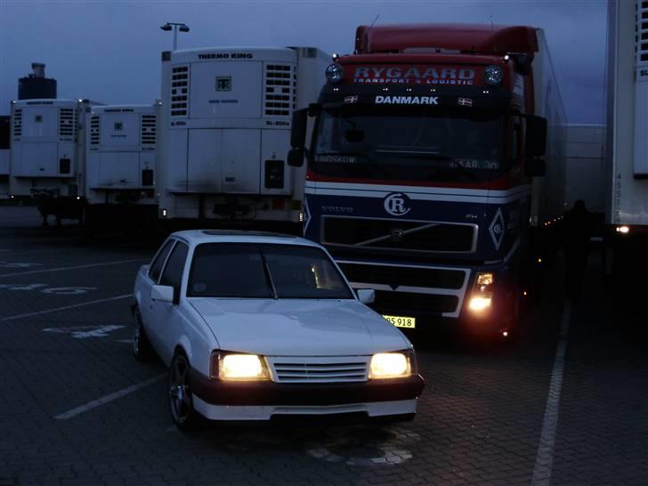 Opel Ascona C Hvid - 2009 billede 1