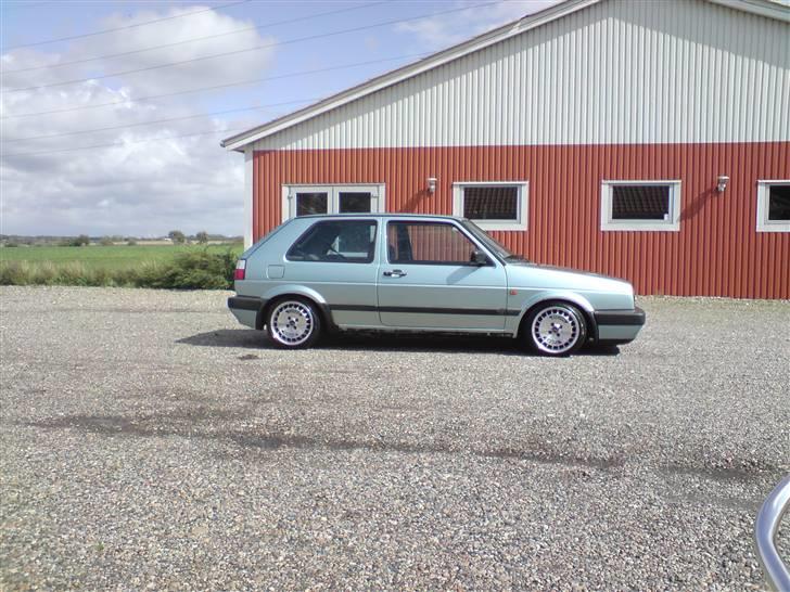 VW golf 2 * SLOW RIDER * SOL - som den ser ud nu :) syns selv den ser nice ud ;P billede 11