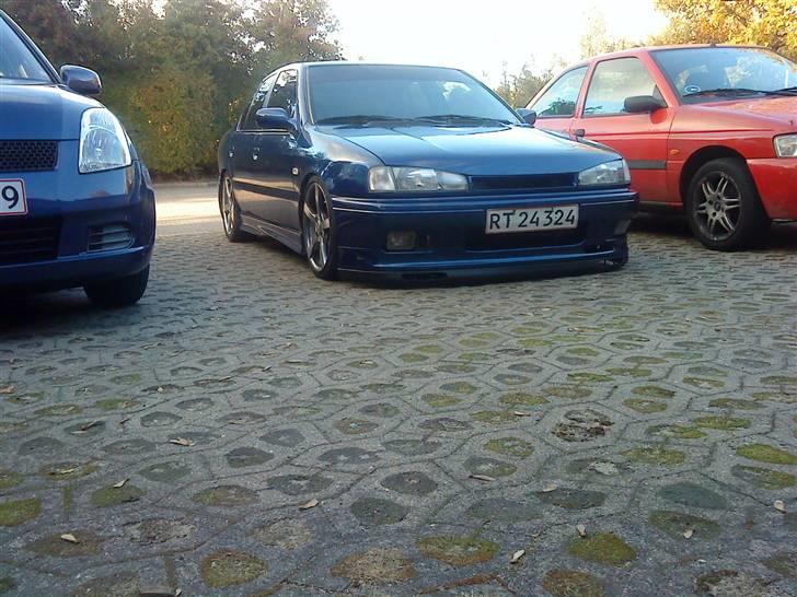 Nissan Primera LX 16V SOLGT - Så kom der længe ventede billeder af bilen med gevind på :) så af igen her til vinter og så kommer den længere ned til forår ;) billede 1