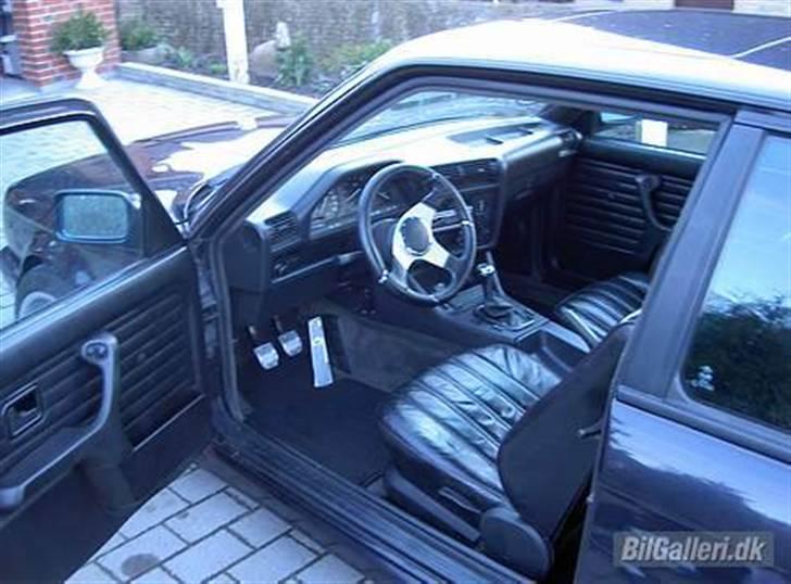 BMW 325i e30 coupe //SOLGT// billede 6