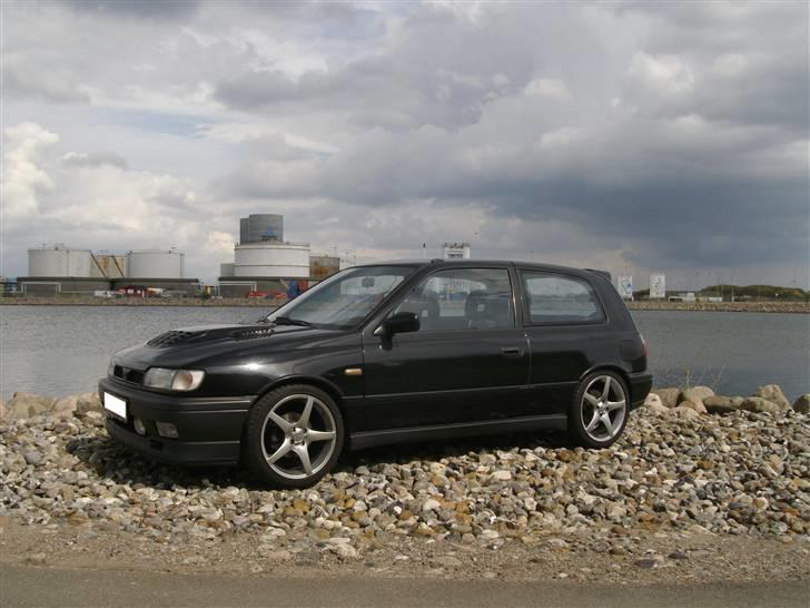 Nissan Sunny GTI (R) billede 12