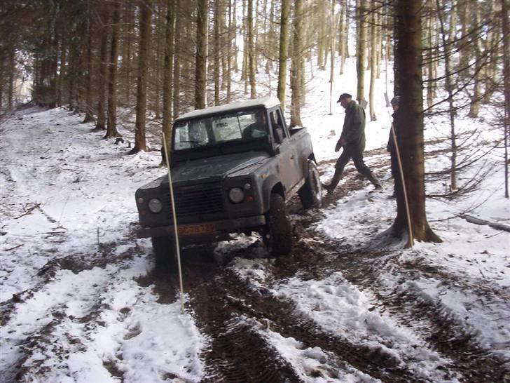 Land Rover Defender 90" - Tirsbæk i påsken med DLRK, kæft et møgvejr. billede 2