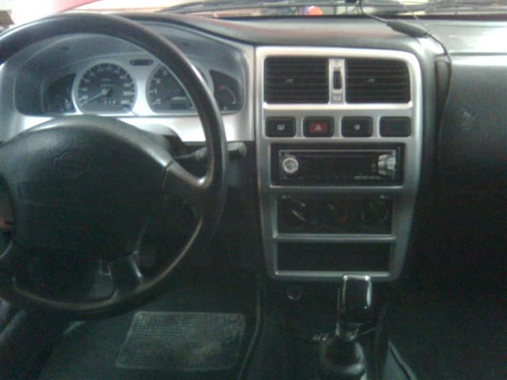 Nissan Almera 1,6 SR - (Solgt) - Kabine billede 13