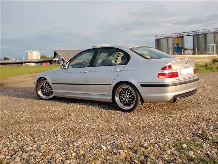 BMW E46 320d SOLGT! billede 7