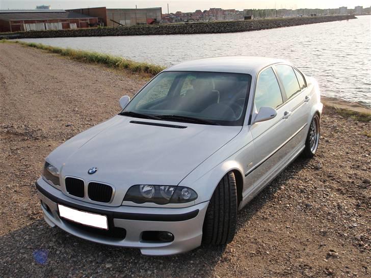 BMW E46 320d SOLGT! billede 11