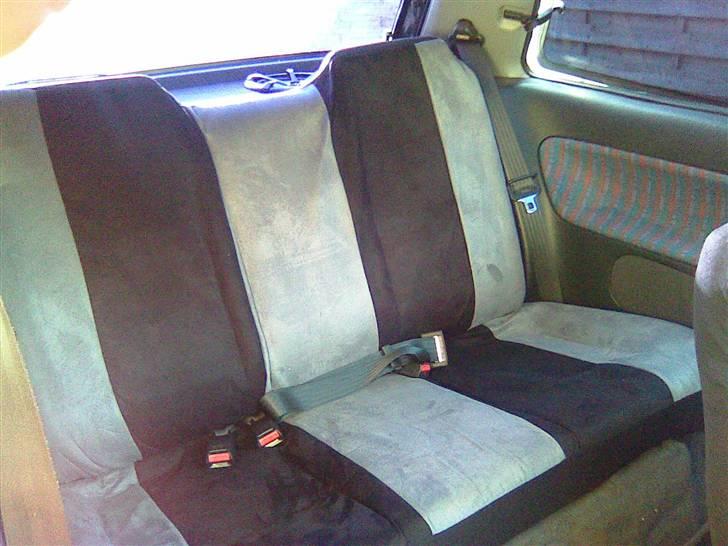 Mazda 323i BG *solgt* billede 9