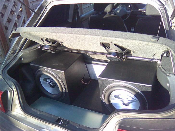 Mazda 323i BG *solgt* billede 12