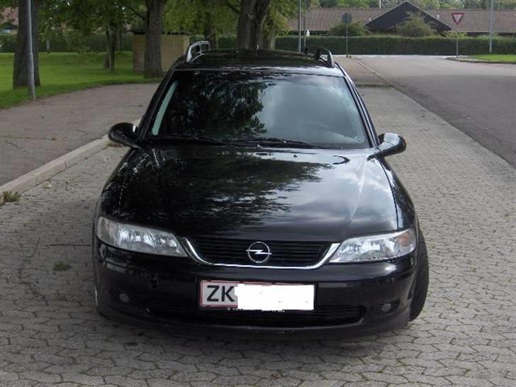 Opel vectra 2,0 16v billede 1