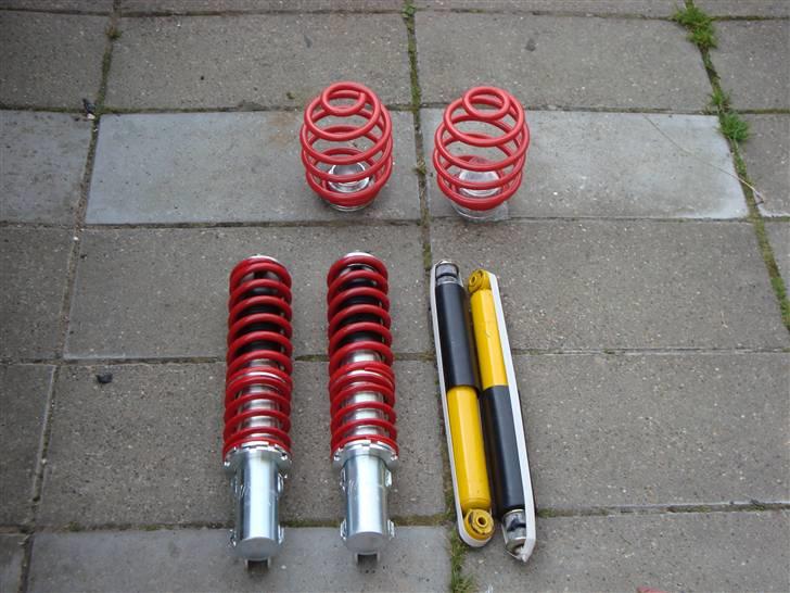 Opel corsa B SOLGT  - sænknings fjedre jeg har fået på i går den 23/8-08 billede 8