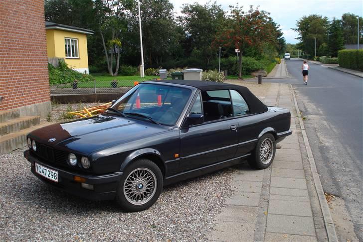 BMW e30 325i cab billede 1