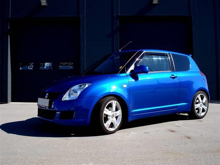 Suzuki Swift 1,3 DDIS [Solgt] billede 6