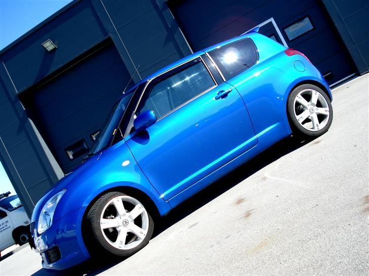 Suzuki Swift 1,3 DDIS [Solgt] billede 8