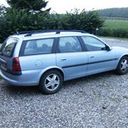 Opel Vectra B sta. car