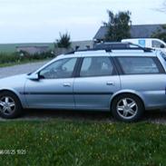 Opel Vectra B sta. car