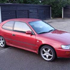 Toyota corolla 1.6 SOLGT!