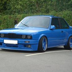 BMW E30 325i  M Technik 2