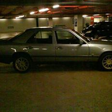 Mercedes Benz 300 D (SOLGT)