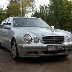 Mercedes Benz e 220 cdi solgt